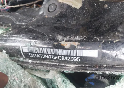 2014 Nissan Rogue Sv z USA, uszkodzony, nr VIN 5N1AT2MT0EC842995